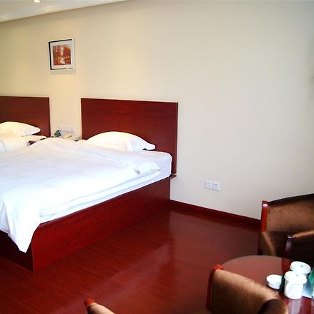 Greentree Inn Jiangsu Yancheng Bus Station Business Hotel Exterior photo