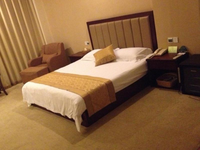 Greentree Inn Jiangsu Yancheng Bus Station Business Hotel Exterior photo